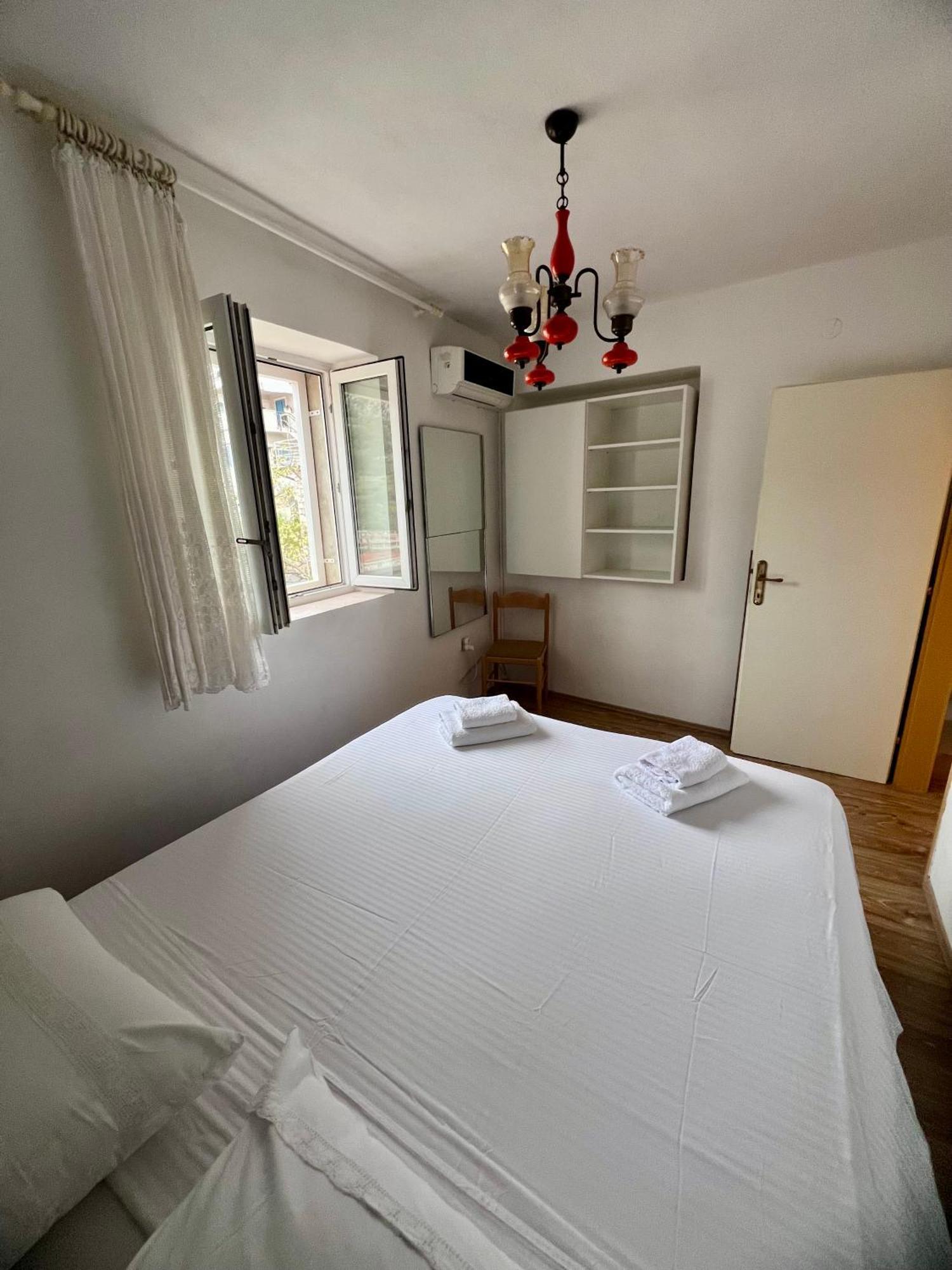 Tudor Nikola Apartment