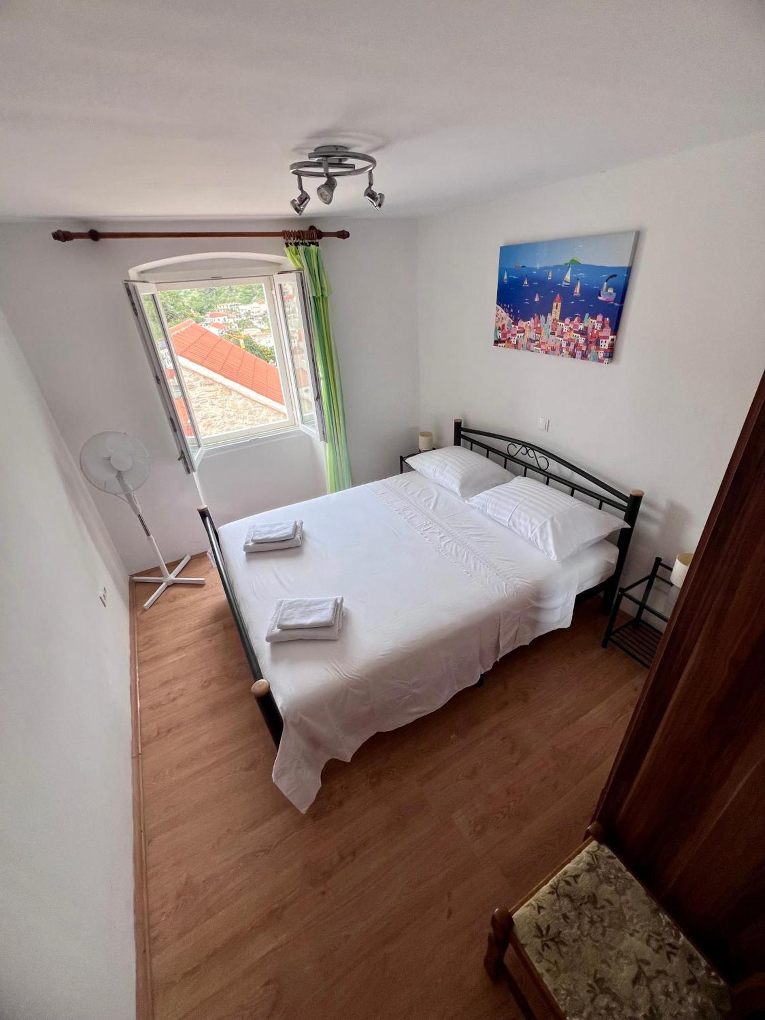Apartment Tudor Nikola