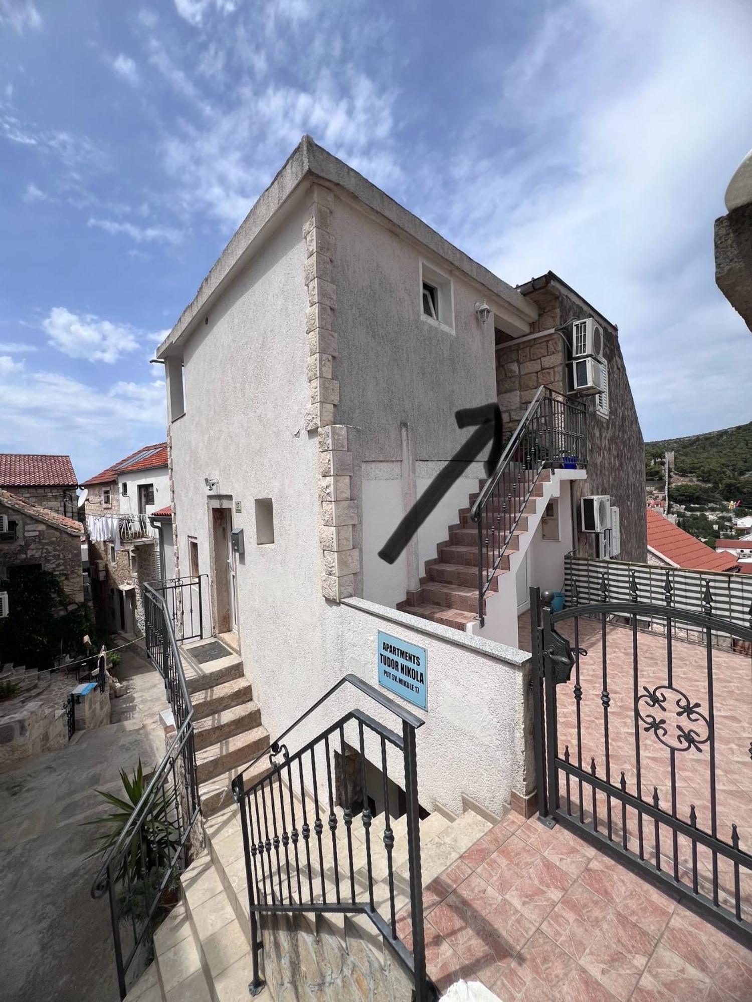 Apartment Tudor Nikola Hvar Town